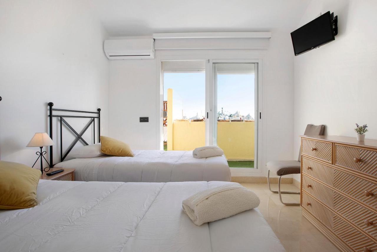 Luxury In Puerto Marina Leilighet Benalmádena Eksteriør bilde